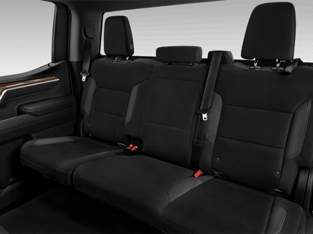Used 2023 Summit White GMC SLE image 11