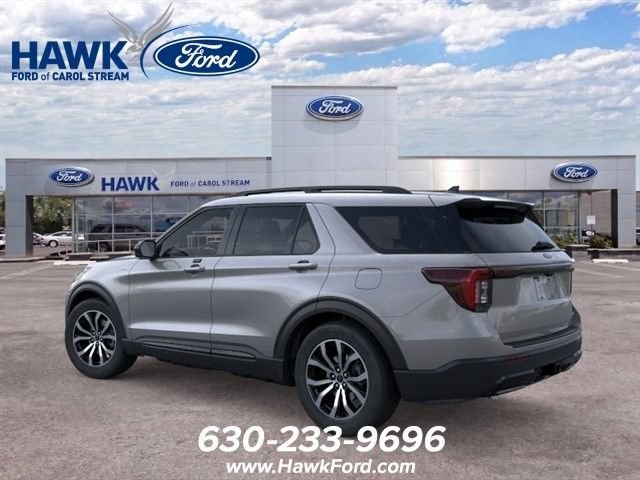 New 2026 Carbonized Gray Metallic Ford ST-Line image 4