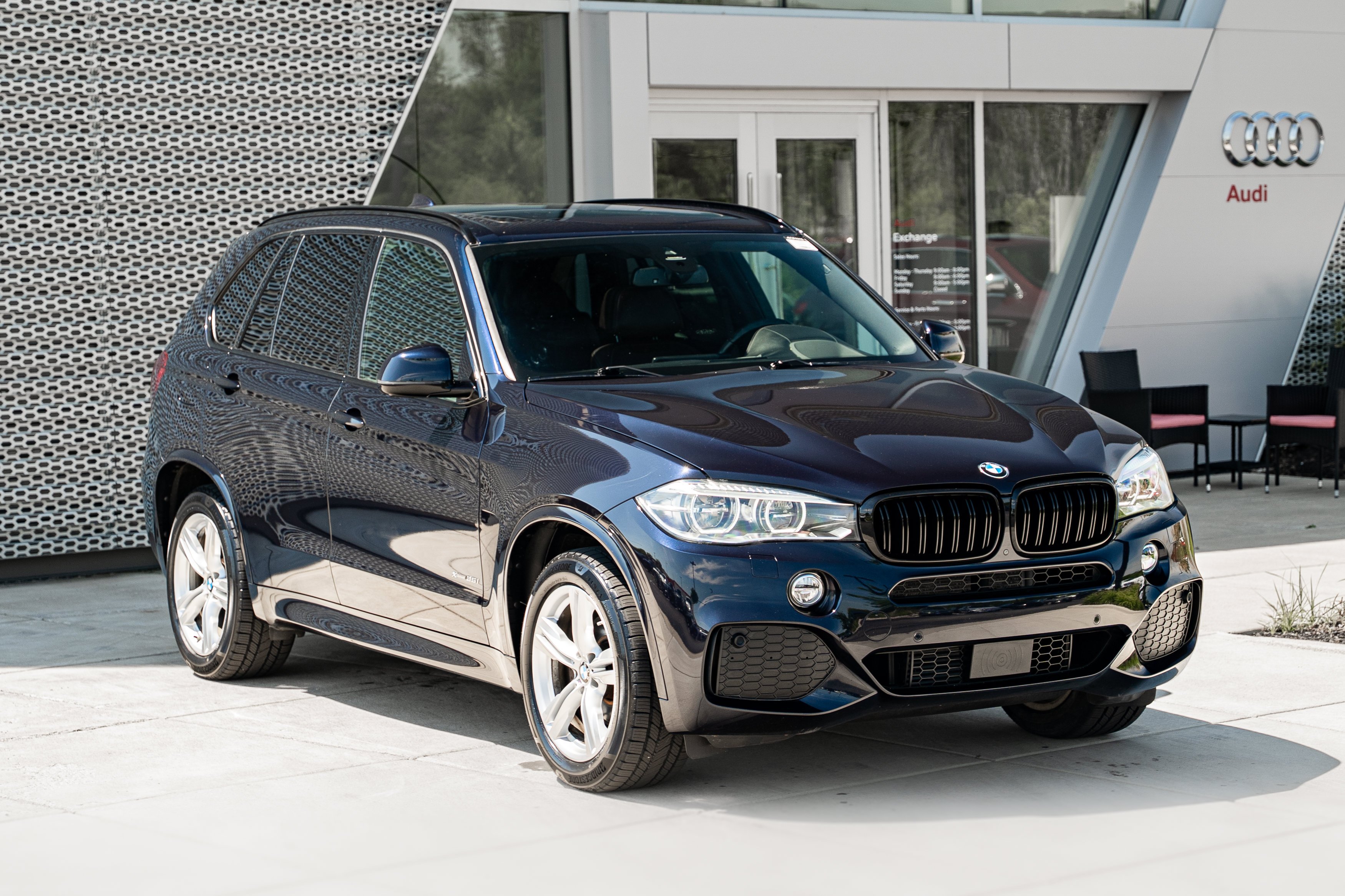 Used 2017 Carbon Black Metallic BMW xDrive35i image 2
