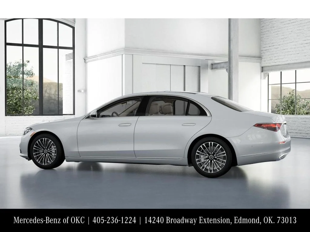 New 2026 White Mercedes-Benz S 580 image 32