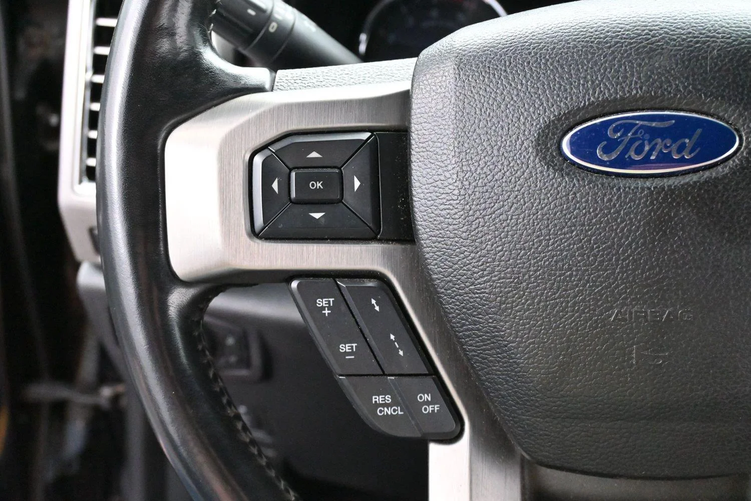 Used 2017 Shadow Black Ford Platinum image 17