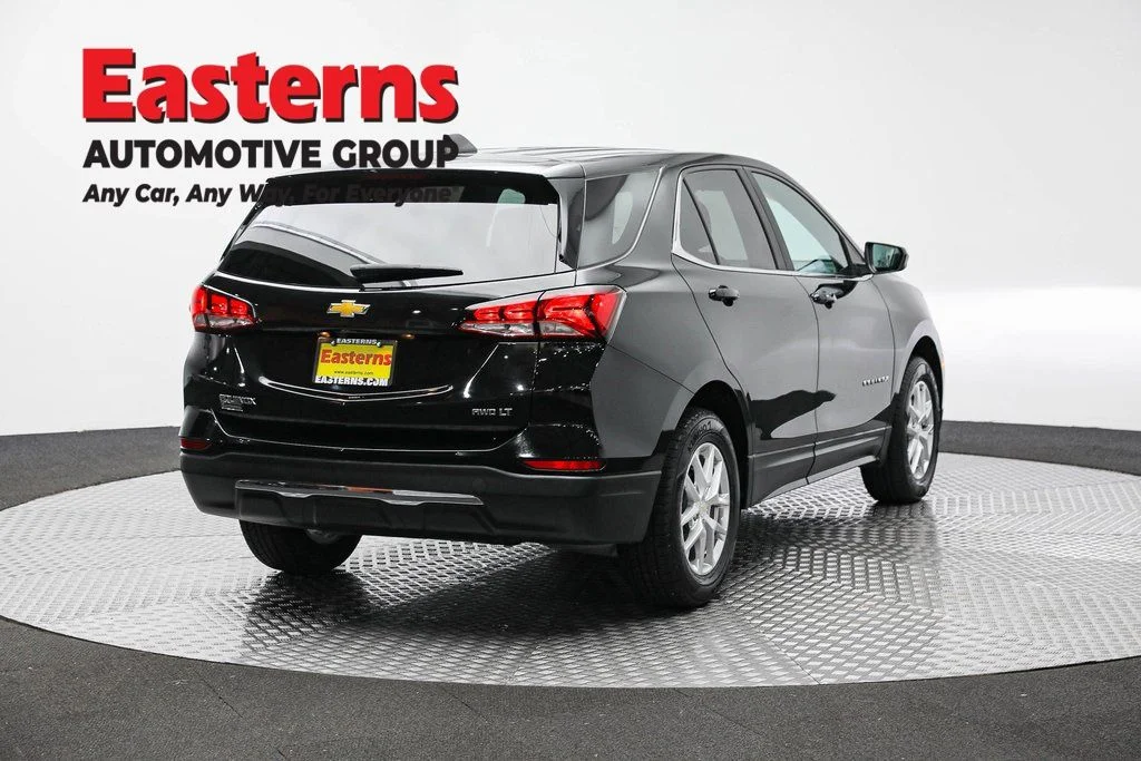 Used 2022 Black Chevrolet LT image 5