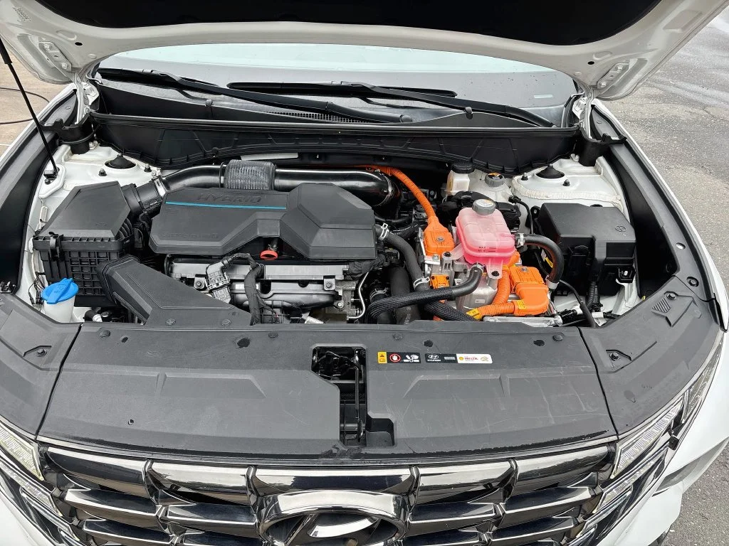 Used 2022 Quartz Hyundai Limited image 34
