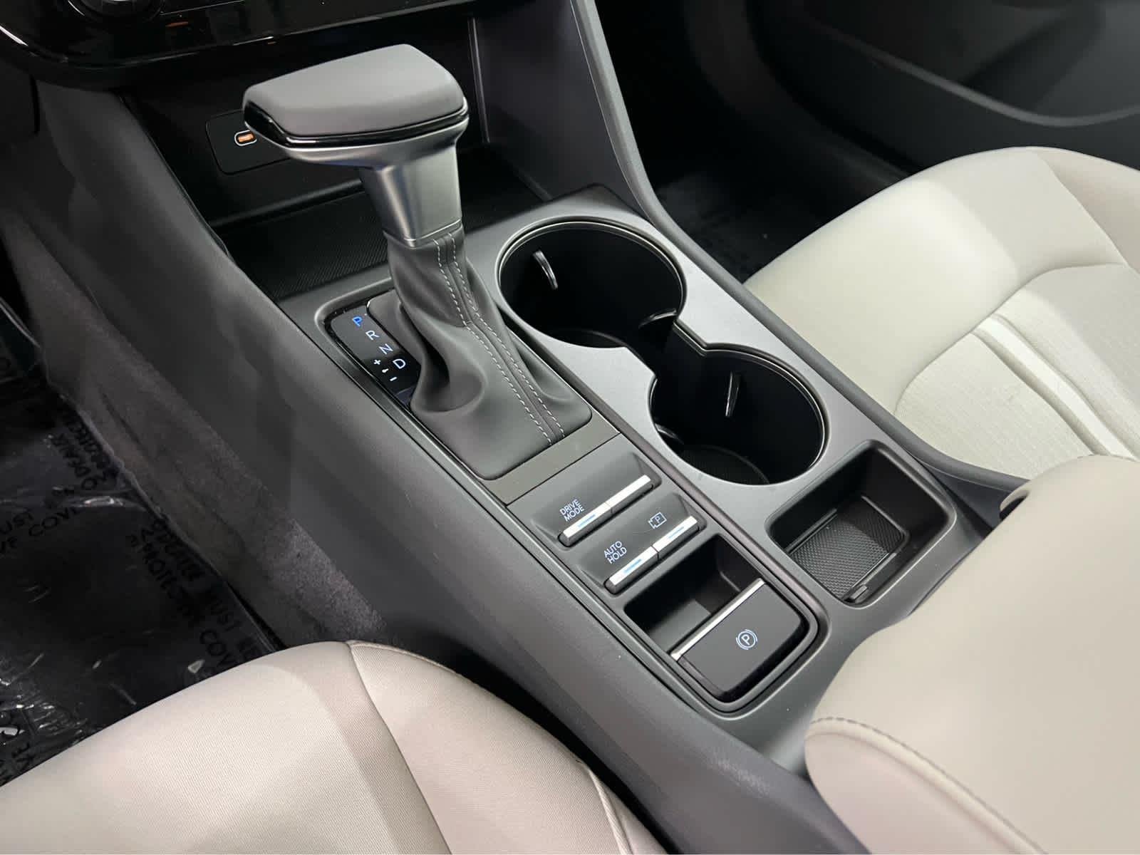 Used 2025 Portofino Gray Hyundai SE image 18