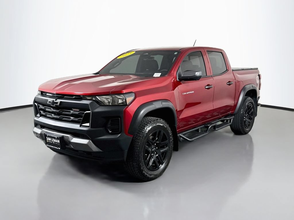 Used 2025 Radiant Red Tintcoat Chevrolet Trail Boss image 3
