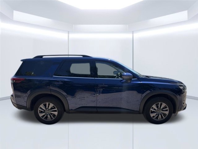 Used 2025 Blue Nissan SV image 5