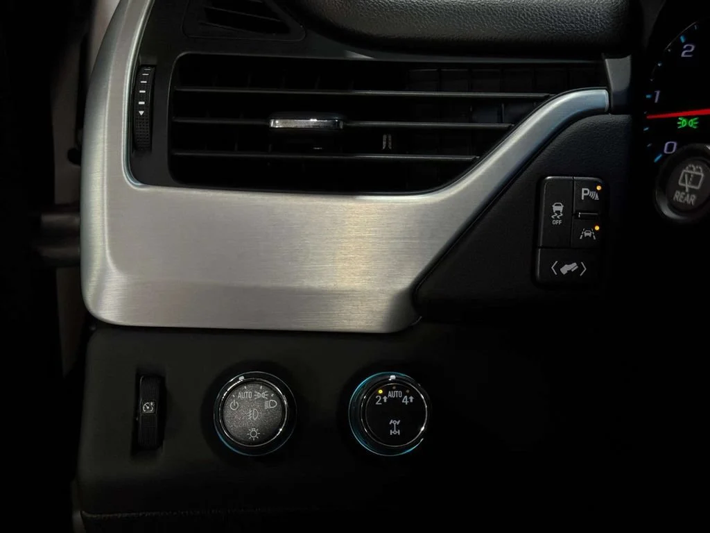 Used 2019 QUICKSILVER METALLIC GMC SLT image 18