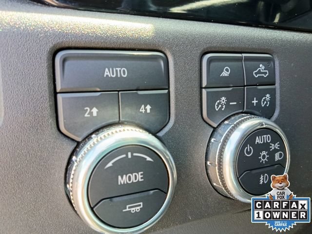 Used 2025 Summit White GMC SLT image 10