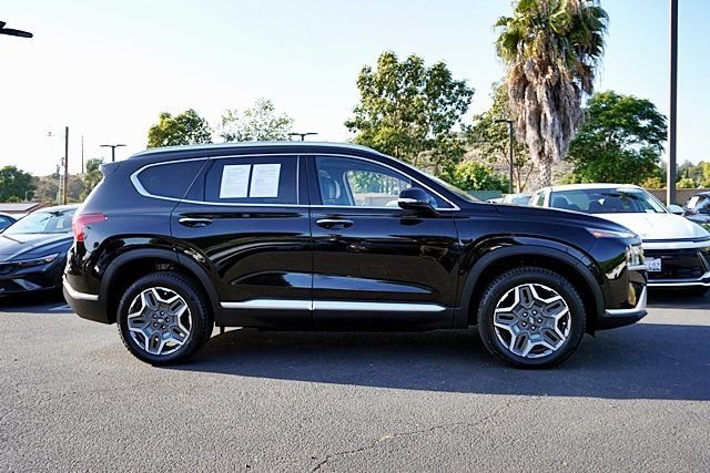 Used 2022 Black Hyundai SEL Premium image 6