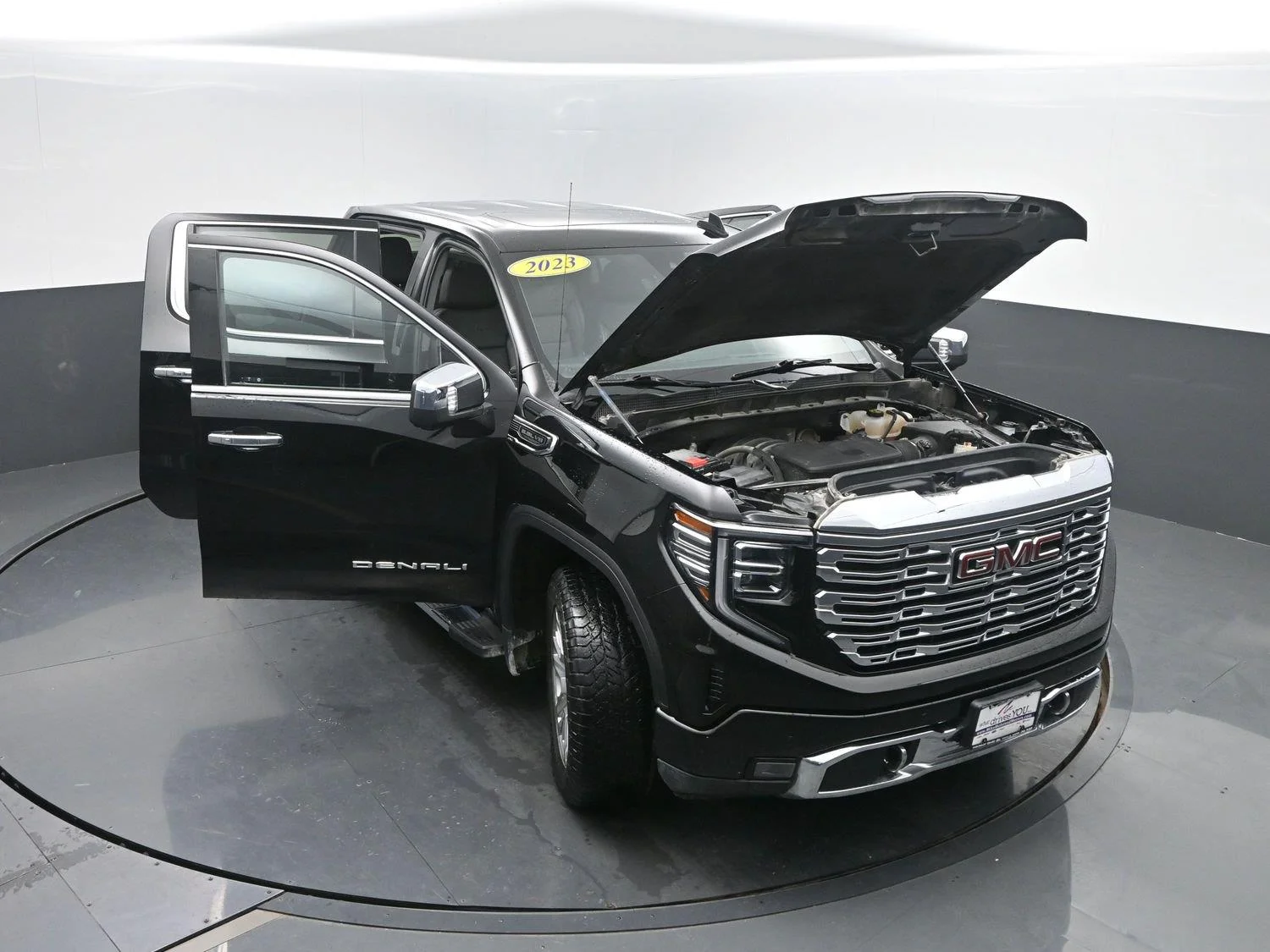 Used 2023 Onyx Black GMC Denali image 51