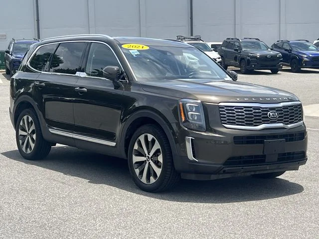 Used 2021 Green Kia EX image 15