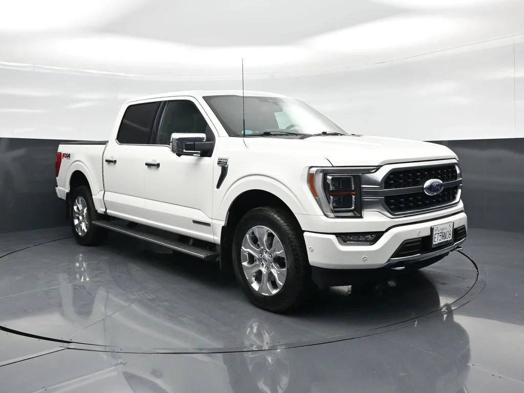 Used 2023 White Ford Platinum image 56