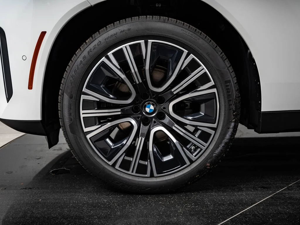New 2026 Alpine White BMW 30 xDrive image 13