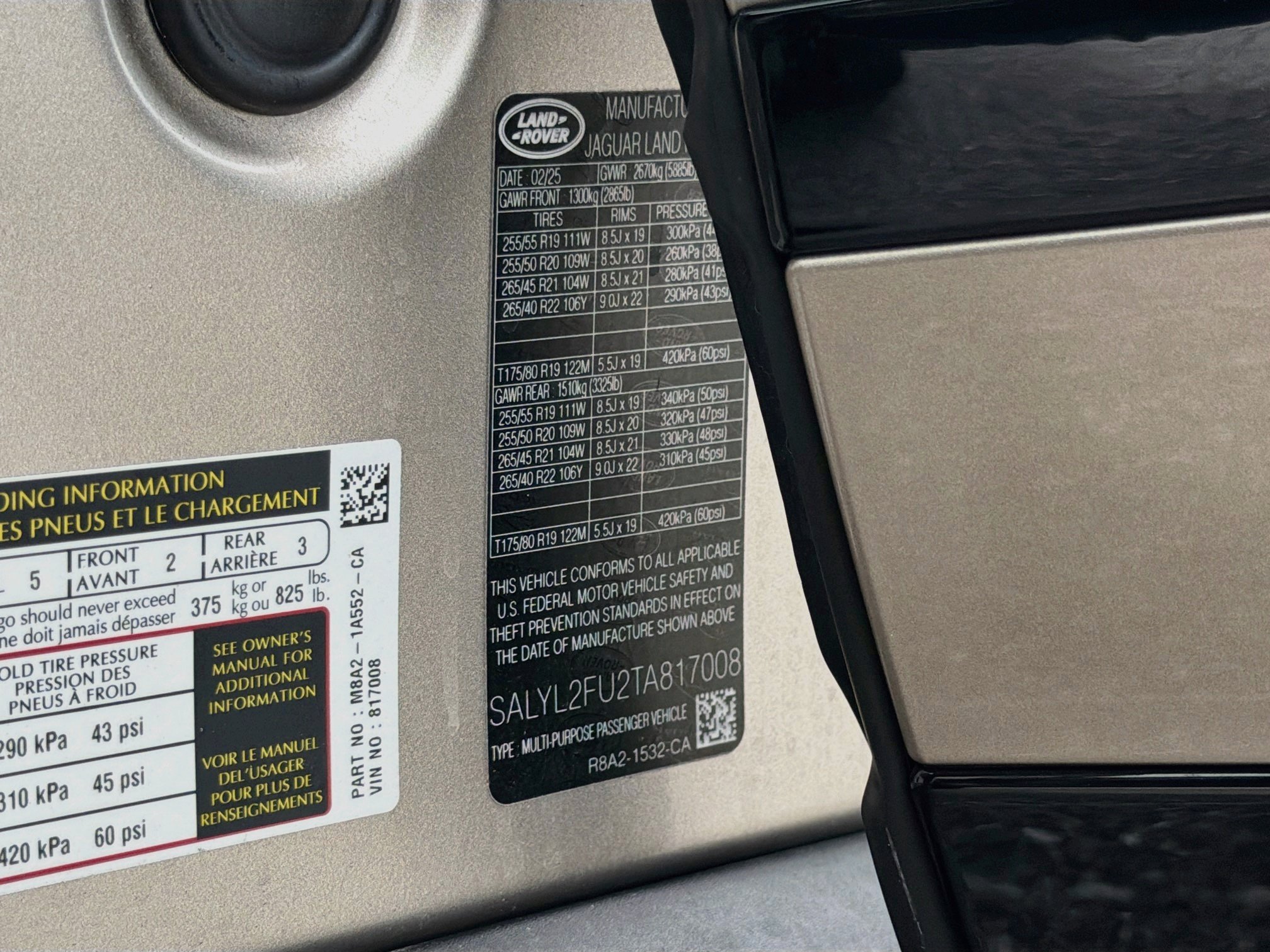 Used 2026 Batumi Gold Premium Metallic Land Rover Dynamic SE image 44