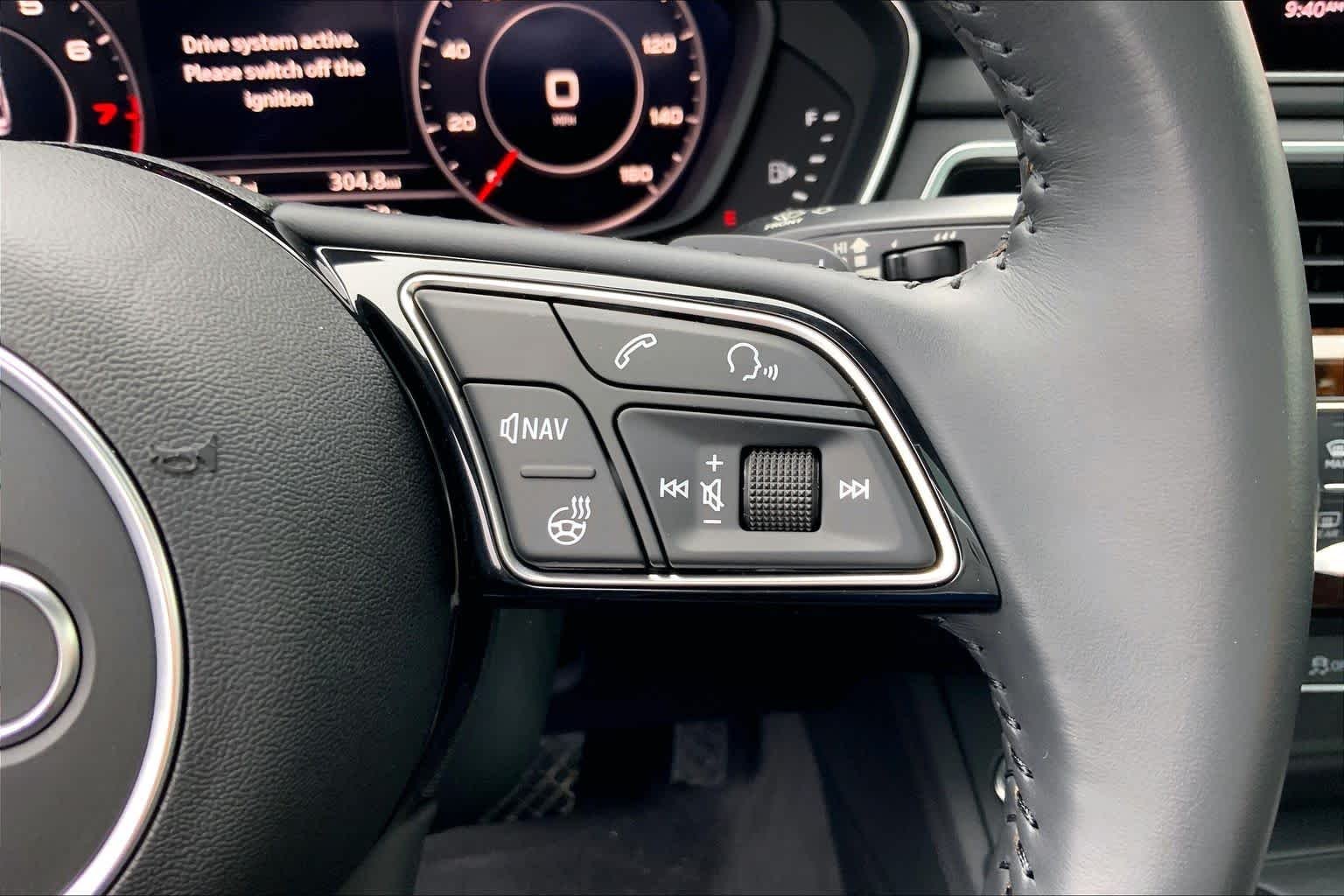 Used 2019 Navarra Blue Metallic Audi Premium Plus image 24