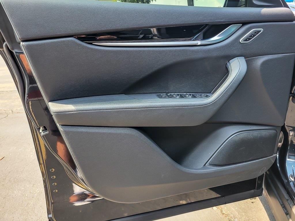 2022 MASERATI LEVANTE - Image 17