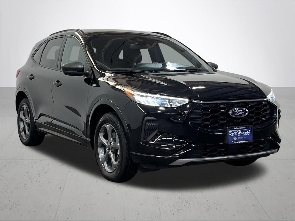 Used 2024 Black Metallic Ford ST-Line image 8
