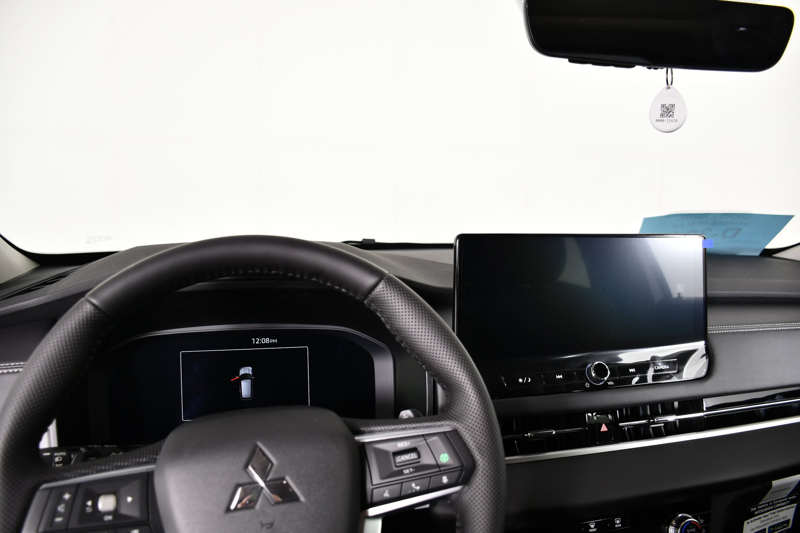 New 2026 White Diamond Mitsubishi SEL image 9