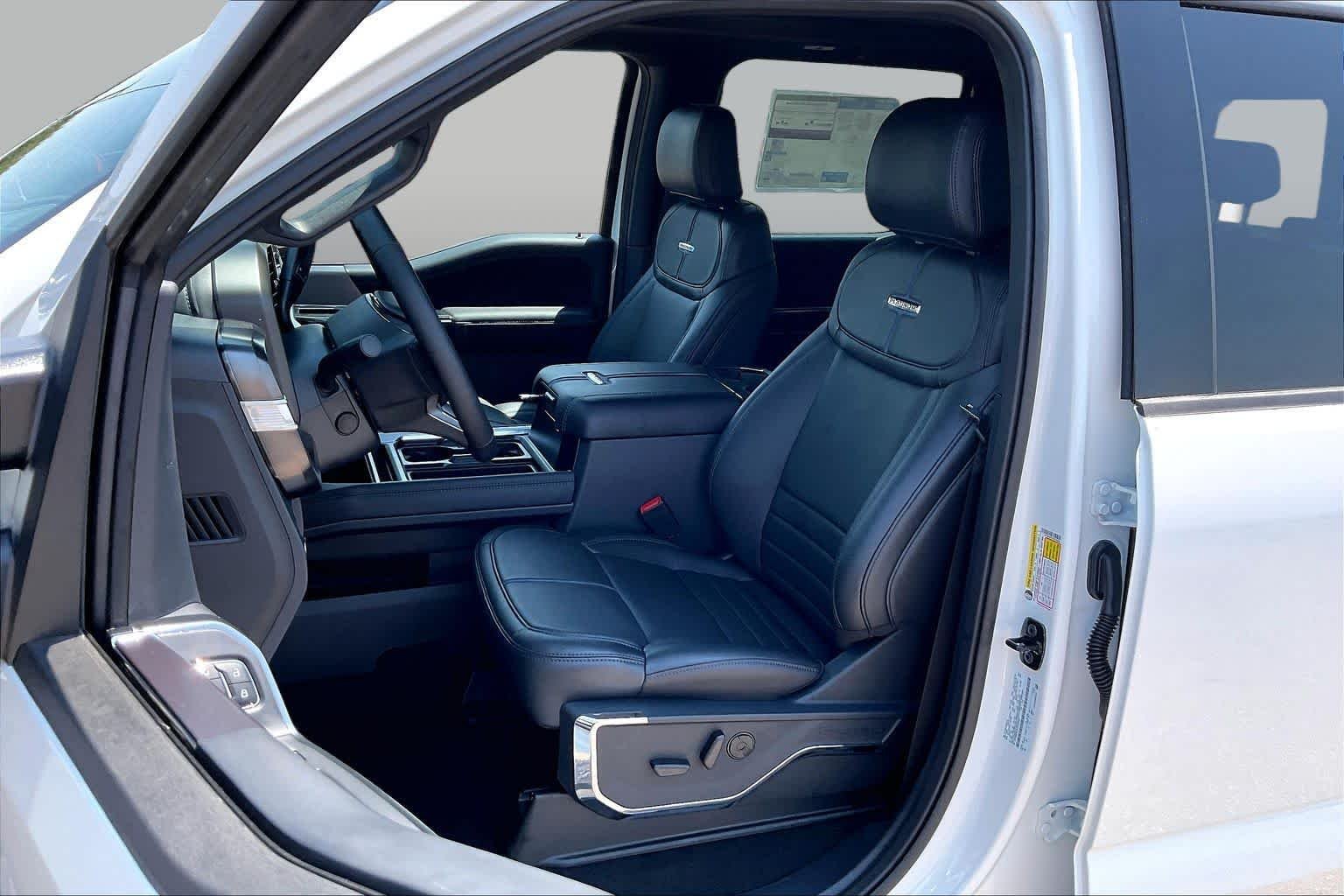 New 2026 Star White Metallic Tri-Coat Ford F-250® Platinum® image 9