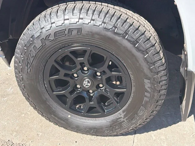 Used 2021 Gray Toyota SR5 image 12