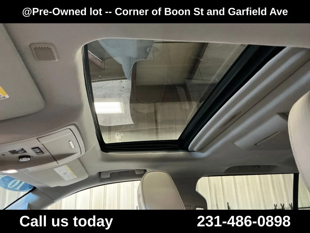 Used 2016 Red GMC Denali image 13