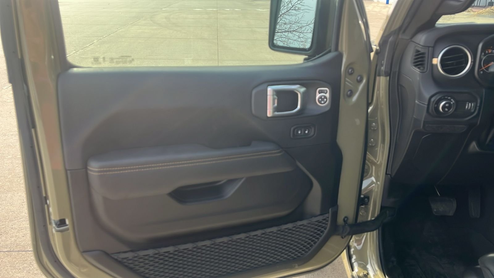 New 2026 41 Exterior Paint Jeep Sahara image 17
