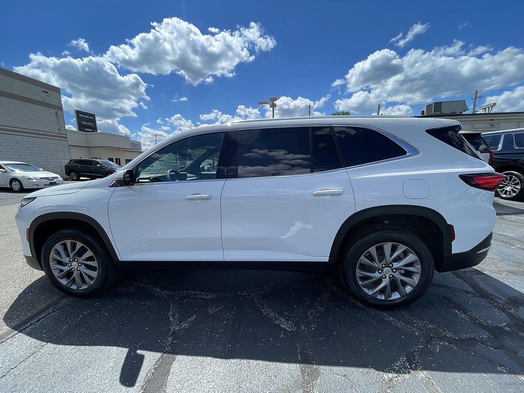 2026 Buick Enclave Preferred - Photo 10