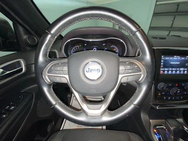 Used 2021 Gray Jeep Laredo E image 14