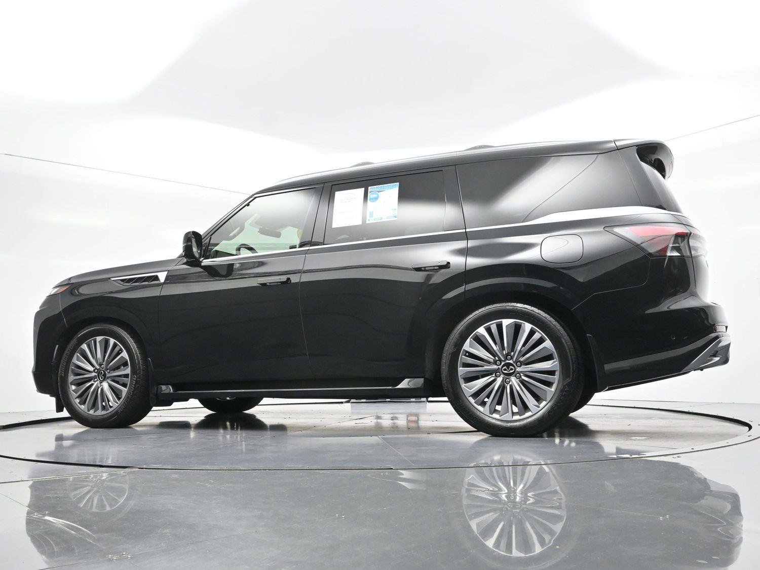 Used 2025 Black Obsidian INFINITI LUXE image 48