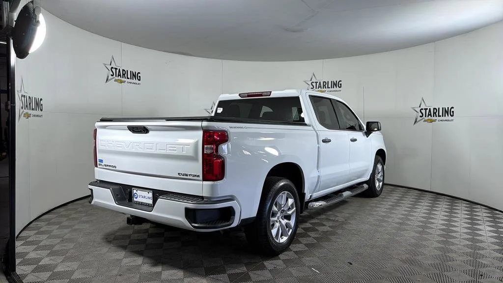 Used 2024 Summit White Chevrolet Custom image 9