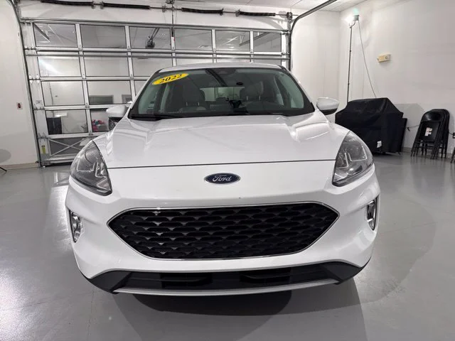 Used 2022 White Ford SEL image 2