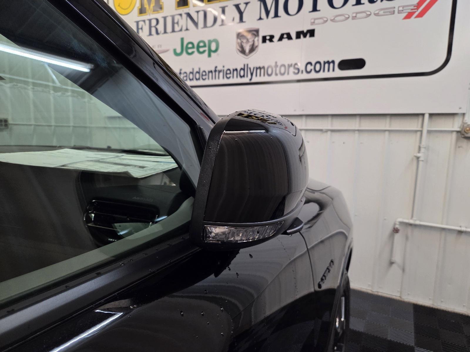 New 2026 Diamond Black Clear-Coat Exterior Paint Dodge GT Plus HEMI V8 image 62