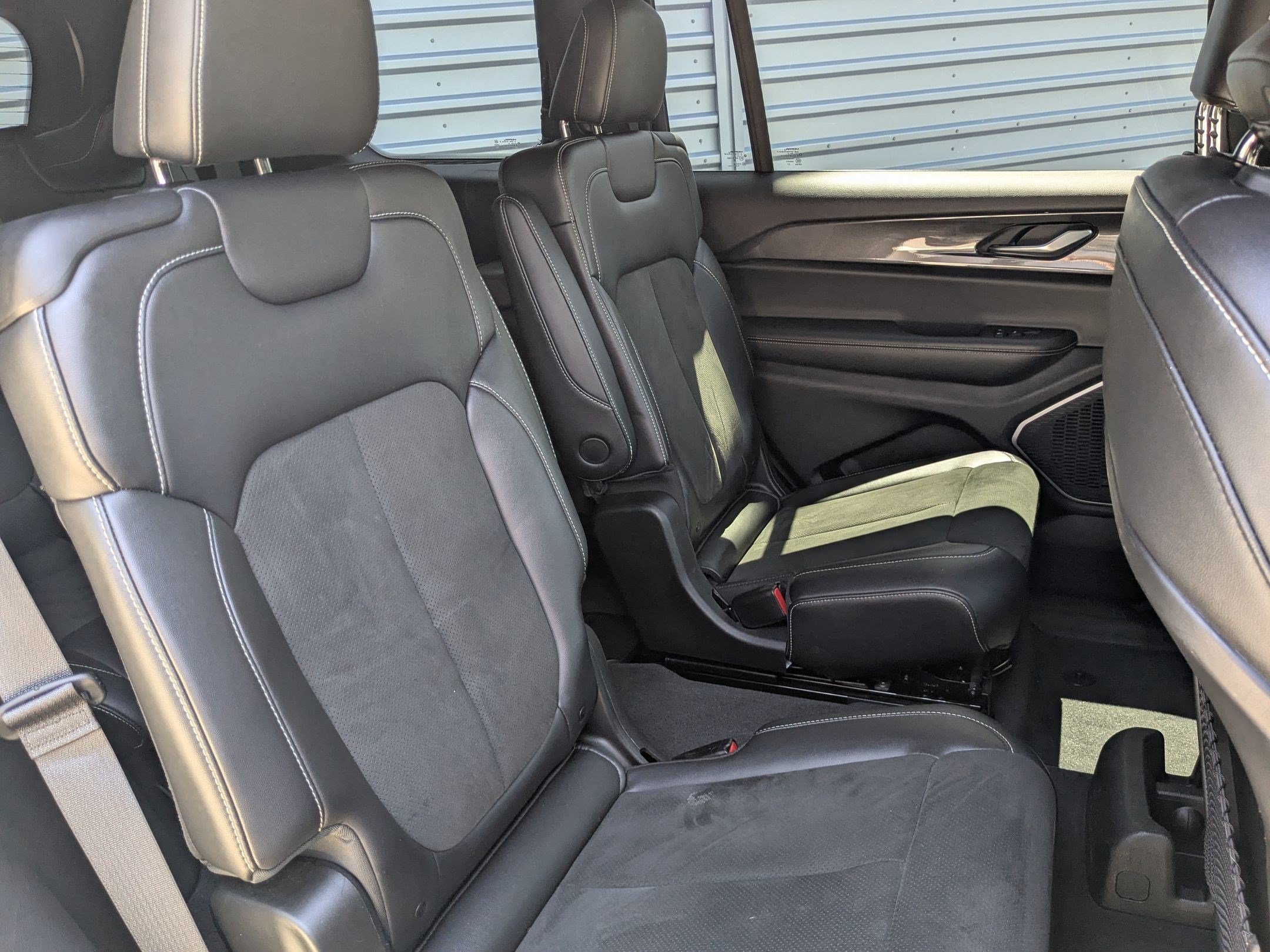 Used 2021 Bright White Clearcoat Jeep Altitude image 32