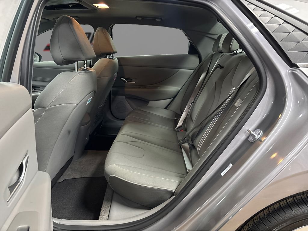 2025 Hyundai Elantra SEL - Photo 10