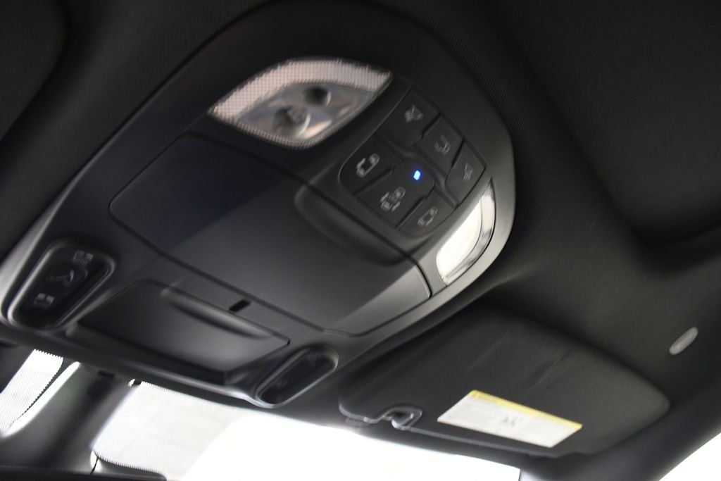 Used 2022 Ceramic Gray Clearcoat Chrysler Limited image 29