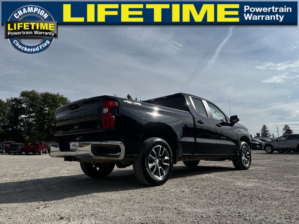 2023 Chevrolet Silverado 1500 LT photo 3