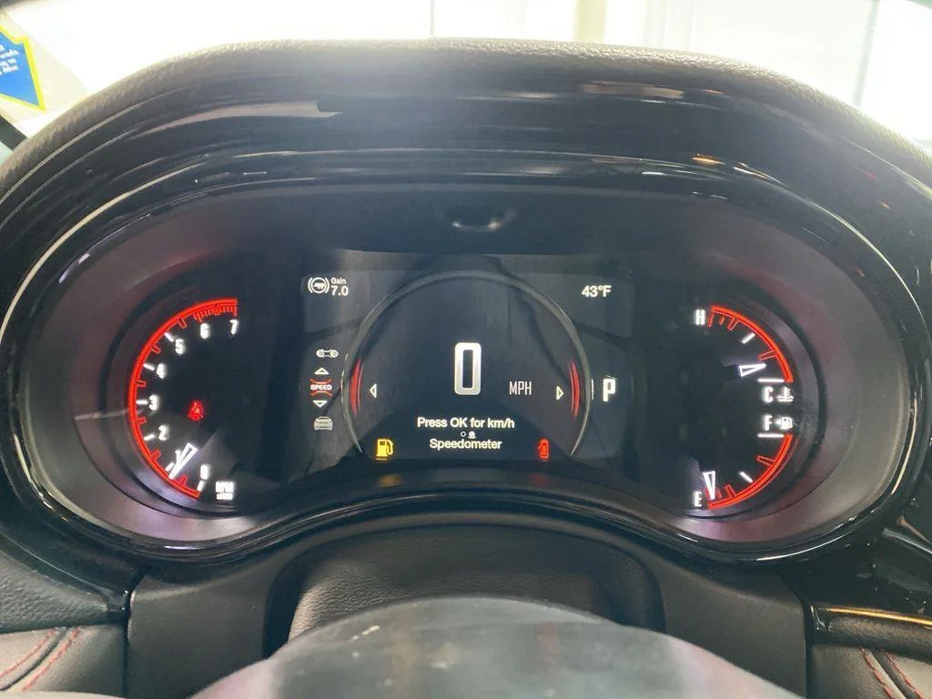 Used 2025 White Knuckle Clearcoat Dodge R/T Plus image 27
