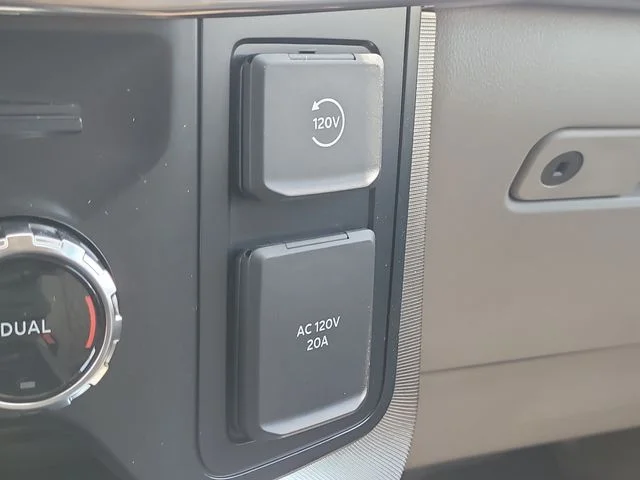 New 2026 Black Metallic Ford Platinum image 28
