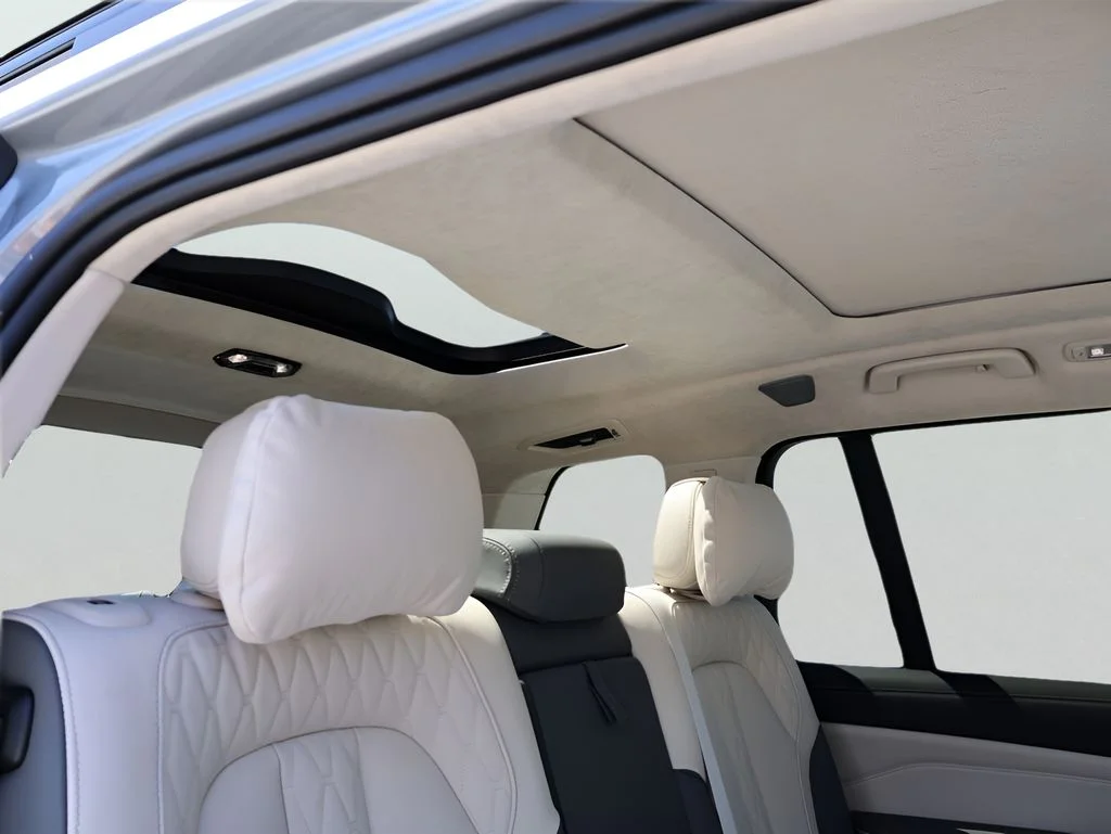 2025 BMW X7 M60i - Photo 15