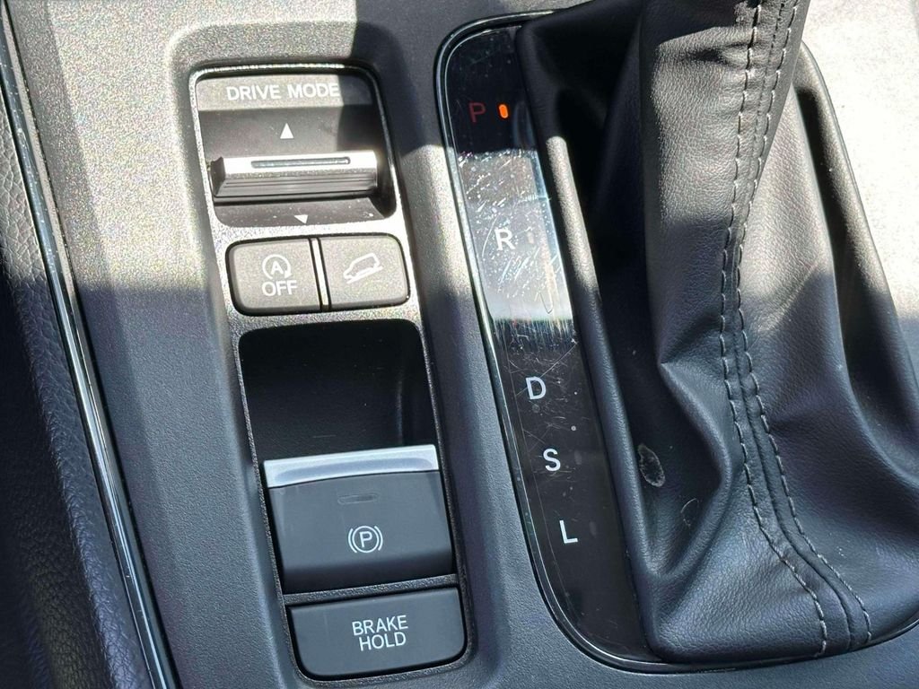 Used 2024 Gray Honda EX-L image 29