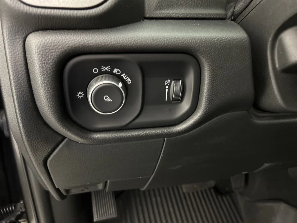 2022 RAM Ram 2500 Pickup Tradesman - Photo 18
