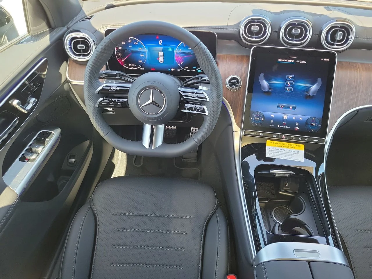 New 2027 Black Mercedes-Benz GLC 300 image 14