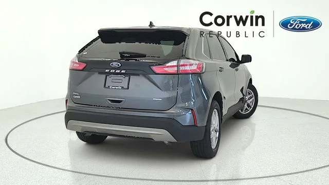 Certified Used 2024 Gray Metallic Ford SEL image 5