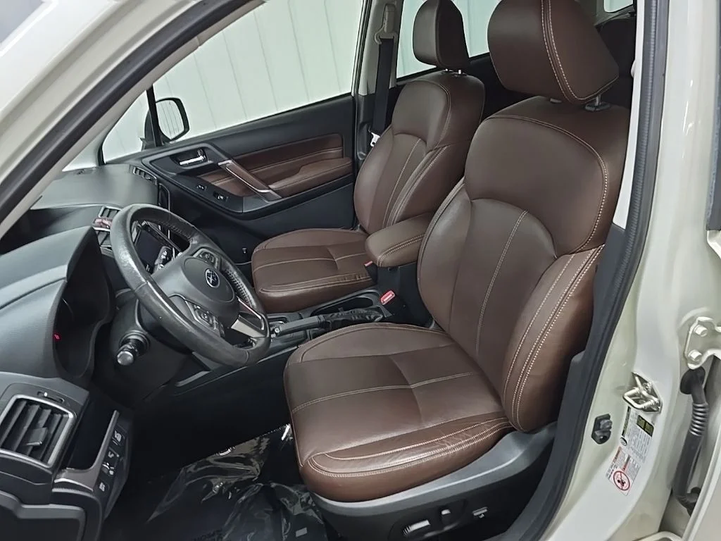 Used 2017 White Subaru 2.5i Touring image 34