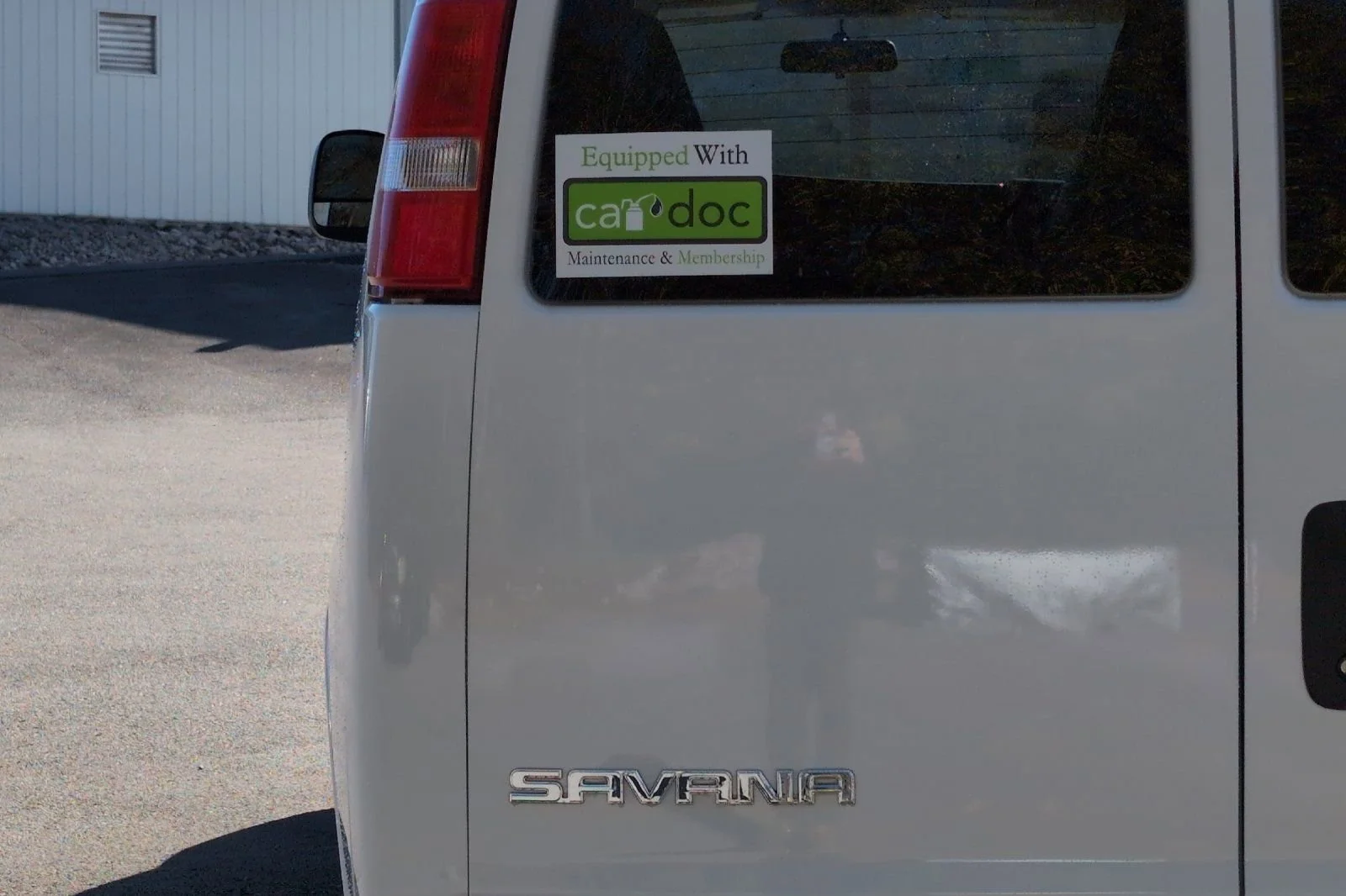 2025 GMC Savana Cargo Work Van - Photo 27