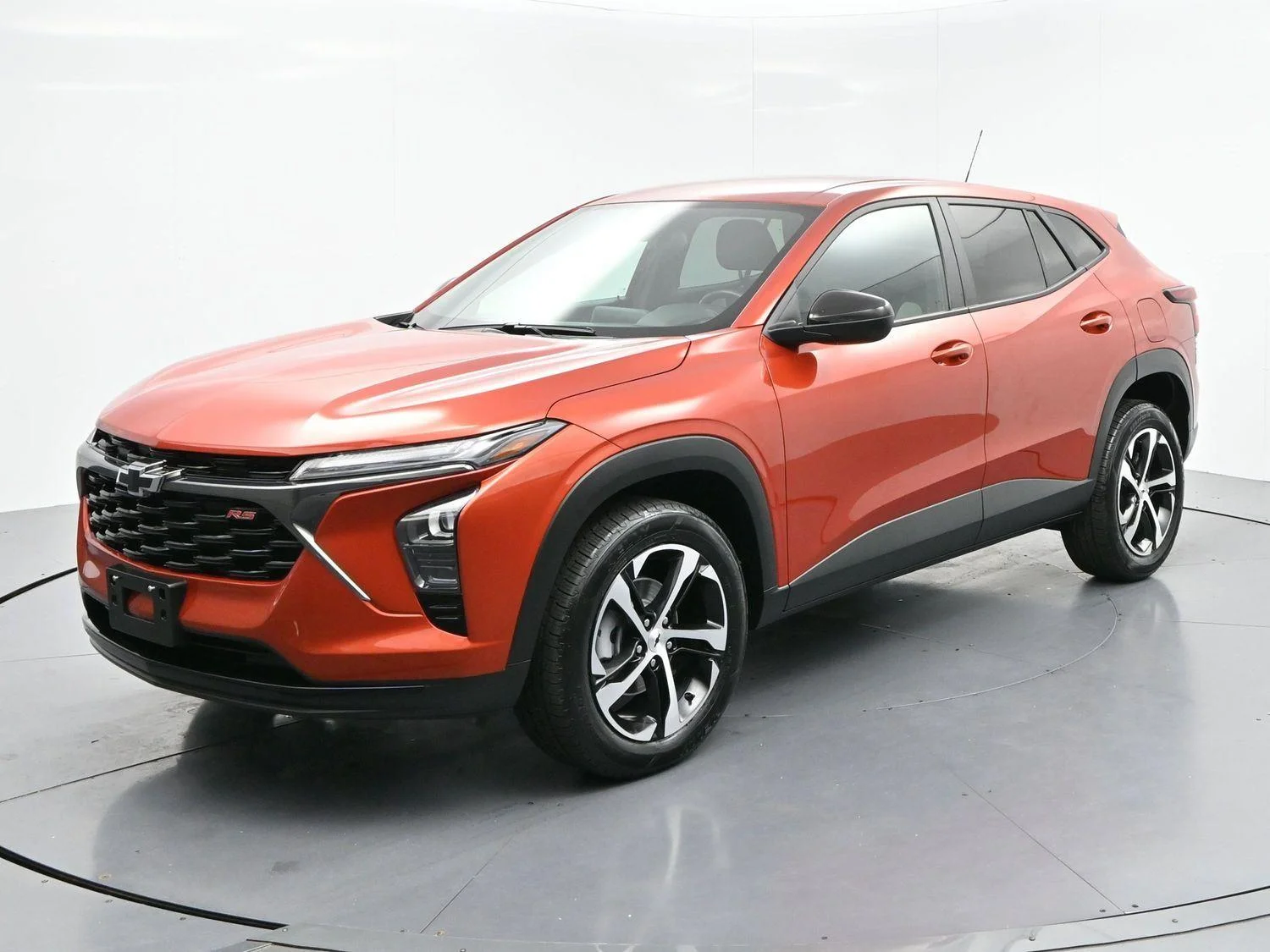 Used 2024 Cayenne Orange Metallic Chevrolet 1RS image 3