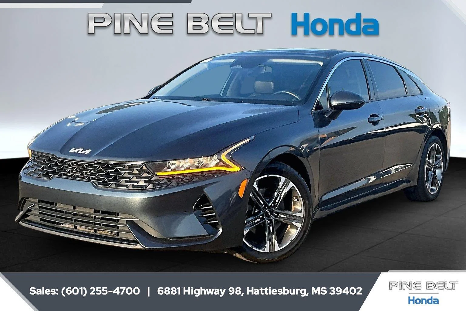 Used 2022 Gravity Gray Kia EX image 10