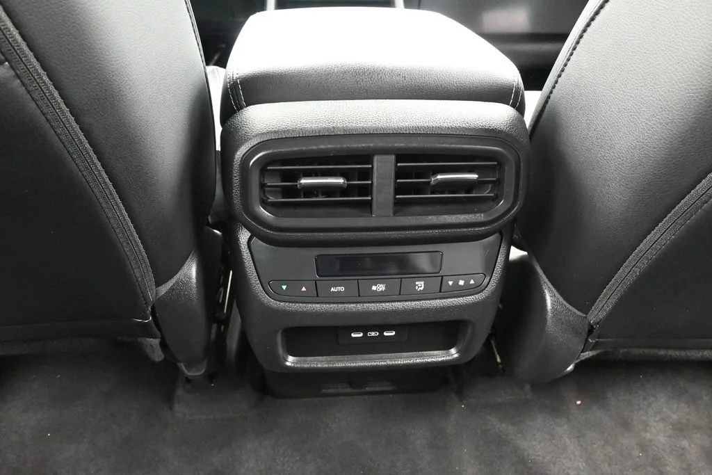 Used 2025 White Honda EX-L image 40