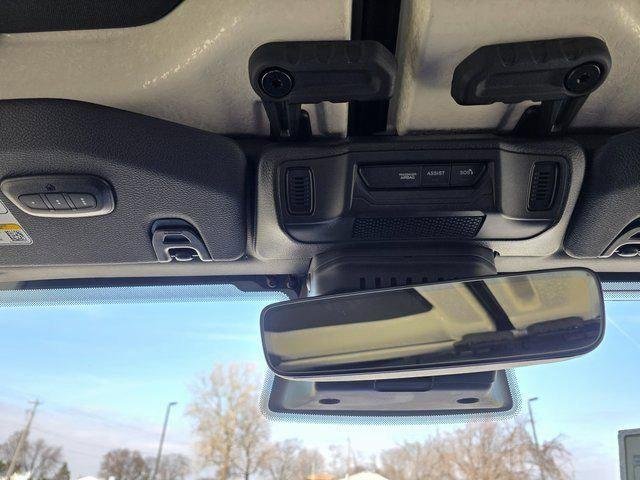 New 2026 Reign Jeep Mojave image 40