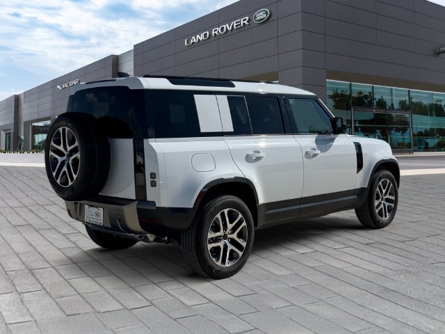 New 2026 Fuji White Land Rover S image 5
